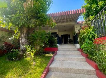 Casa de 3 habitaciones, Guayaquil · Casa de Venta en Ceibos
