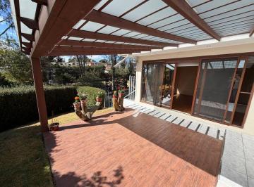 Casa de 3 habitaciones, Quito · En Arriendo Casa de 3 Dorm. + Estudio en Urbanización Campo Alegre
