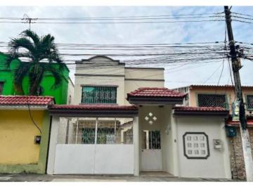 Casa de 4 habitaciones, Guayaquil · Casa en Venta Urb San Felipe