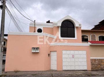 Casa en Venta de 4 habitaciones Acuarela del Río · Venta de Casa Rentera en Acuarela del Río (2 Departamentos Independientes)