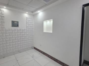 Consultorio de 3 habitaciones, Guayaquil · Alquilo Consultorio en Solaris, Frente a Mall del Sol, 1 Parqueo Privado, 4 Ambientes, Oportunidad!