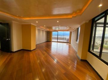 Departamento de 4 habitaciones, Quito · Venta Departamento Dúplex, 550 m, Urb. Colinas del Pichincha, El Bosque