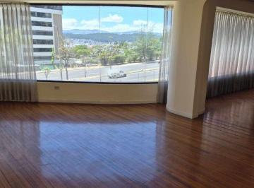 Departamento de 3 habitaciones, Quito · Departamento en Venta Cerca del C. Comercial, con Facilidades de Comunicacion, Sector El Bosque