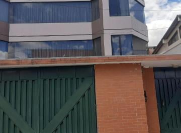 Departamento de 4 habitaciones, Quito · Arriendo Departamento de 140 m² Union Nacional