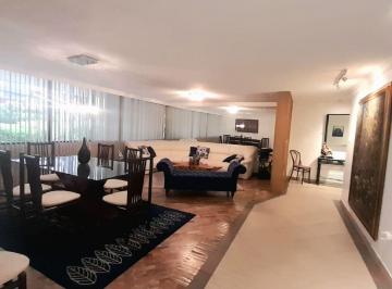 Departamento de 3 habitaciones, Quito · Venta Departamento Planta Baja, 157 m. en La Gonzáles Suárez