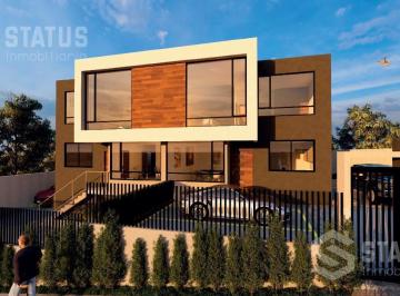 Casa · 124m² · 3 Habitaciones · 2 Estacionamientos · Vendo Casa a Estrenar con Dormitorio en Planta Baja - Cashapamba