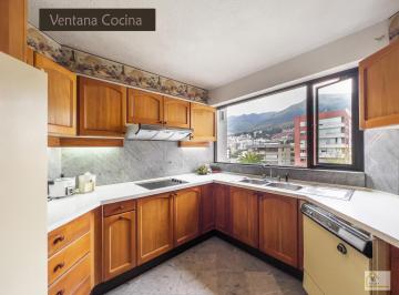 Departamento · 290m² · 3 Habitaciones · 2 Estacionamientos · Venta Departamento Boutique Sector Quito Tenis