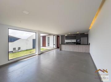 sala, comedor amplio y bien iluminado · Venta Departamento 2 Dorm. con Jardín Sector Hilacril