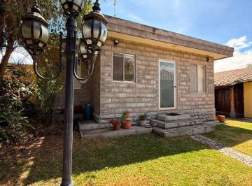 Suite de 1 habitación, Quito · ¡Todo Listo Para Estudiar! Suite Amoblada con Estudio y Limpieza Incluida - Cumbaya en $600