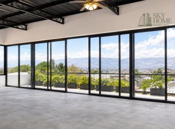 Local comercial , Quito · Local Comercial de 203 m² por Estrenar en El Centro de Cumbayá