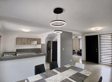 Casa · 109m² · 3 Habitaciones · 2 Estacionamientos · Casa Amoblada en Alquiler La Joya Etapa Aguamarina Tato