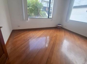 Suite de 1 habitación, Quito · Rento Linda Suite con Estudio Sector Bellavista