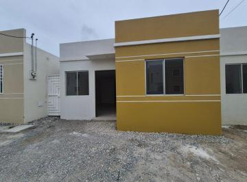 Casa · 65m² · 3 Habitaciones · 2 Estacionamientos · Casa de 1 Planta en Alquiler Urb. Rosedal - Chongon Wyr