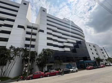 Oficina comercial · 94m² · 1 Estacionamiento · Oficina en Alquiler Torres del Norte, Torre B Wyr