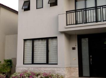 Casa de 5 habitaciones, Guayaquil · Casa de Venta en Ciudad Celeste - Arboleda