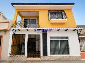 Casa · 240m² · 5 Habitaciones · Vende Casa Familiar, Pradera 1, Sur de Guayaquil (Mr)