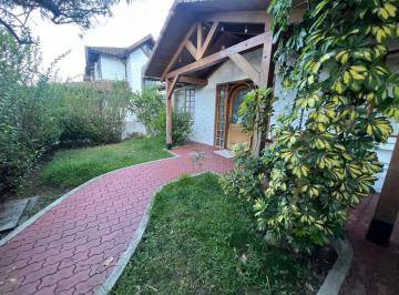 Casa de 3 habitaciones, Quito · Casa en Una Planta en Venta 120 m, Sector Mirasierra, Valle de Los Chillos