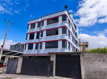 Departamento de 4 habitaciones, Quito · Venta de Departamento Amplio