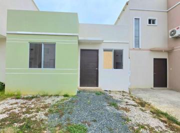 Casa · 57m² · 3 Habitaciones · 1 Estacionamiento · Casse Alquila Casa en Paseo del Sol 1. Via a La Costa, Anaa
