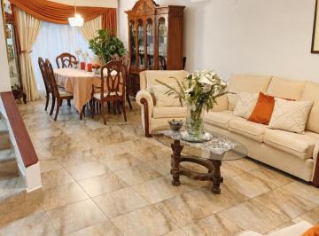 Casa · 144m² · 4 Habitaciones · Casa en Venta en Pomasqui Conjunto Alzacar de Toledo Entrada La Pampa