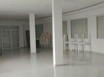 Local comercial , Santo Domingo · Local Comercial 165 m², Calle Galapagos y Loja, Buenos Acabados, Excelente Ubicación, Sector Comerci