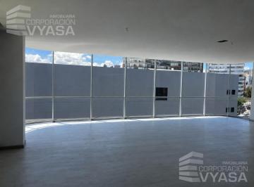 Local comercial · 360m² · 6 Estacionamientos · La Carolina - Av Amazonas, Muy Buena Oficina en Arriendo de 360 m² en Arriendo