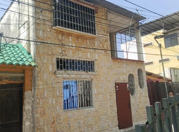 Casa · 182m² · 6 Habitaciones · Vendo Casa en Las Acacias Sur de Guayaquil (Efdela)
