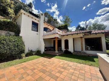 Casa · 230m² · 3 Habitaciones · 3 Estacionamientos · Casa en Vía Intervalles