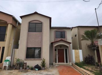 Casa de 4 habitaciones, Guayaquil · Casa con Cuatro Dorm. de Alquiler en La Urbanización Villa Club, Ave Leòn Febres Cordero.