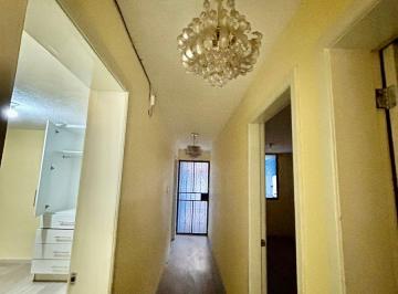 Departamento de 3 habitaciones, Quito · Arriendo Departamento 3 Dorm., La Luz