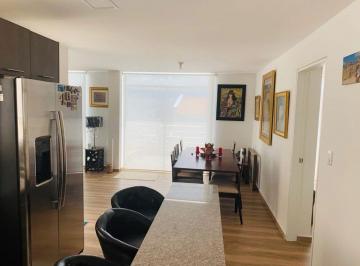 Casa de 3 habitaciones, Quito · Se Renta Casa Amoblada