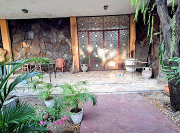 Casa de 6 habitaciones, Guayaquil · Casa Grade de Venta en Urdesa