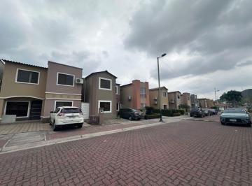 Casa de 3 habitaciones, Daule · Casa de 155 m² con 3 Dorm. en Alquiler en La Joya Etapa Corona