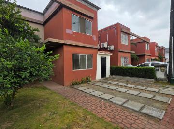 Casa de 3 habitaciones, Daule · Vendo Casa en Via Salitre, Brisas del Norte, Cerca Al Coral, Vial 1