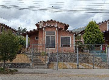 Casa · 344m² · 3 Habitaciones · 2 Estacionamientos · Casa en Sur de Ibarra