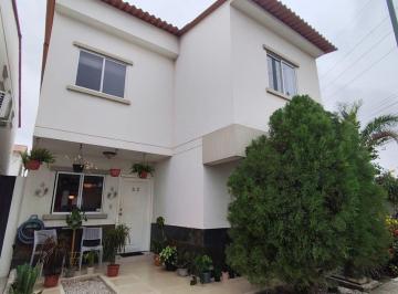 Casa · 134m² · 3 Habitaciones · 1 Estacionamiento · Casa en Venta, Urbanizacion Logare, Irir