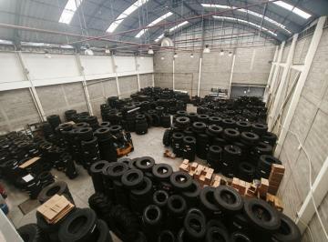 Bodega-Galpón , Quito · Arriendo Bodega o Galpon Industrial Norte de Quito, Anden de Carga
