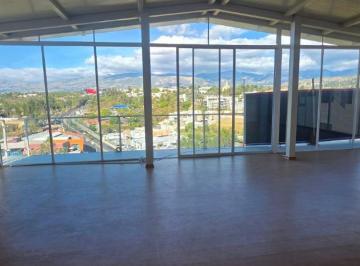 Oficina comercial , Quito · Arriendo Oficina Cumbaya 215 m Dos Parqueaderos Balcon Bodega Centro Comercial Scala No Ascens