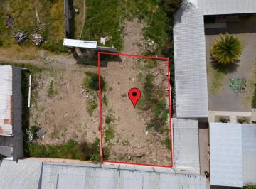 Terreno / Lote ,  · Terreno en Ricaurte de 261 m²