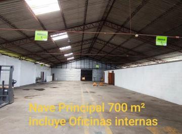 Bodega-Galpón · 850m² · 8 Estacionamientos · Galpón de Renta y Venta en Colla Loma