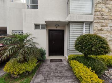 Casa de 3 habitaciones, Quito · Armenia Dos, Dentro de Conjunto