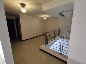 Casa de 3 habitaciones, Quito · Armenia Dos, Dentro de Conjunto