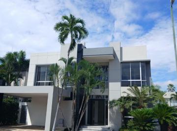 Casa de 4 habitaciones, Guayaquil · Laguna del Sol - Exclusiva Casa con Piscina en Alquiler y Venta - Samborondon