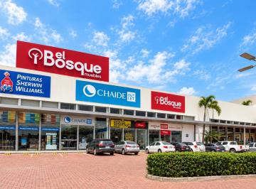 Local comercial 150m² Alquiler La Aurora · Local Comercial