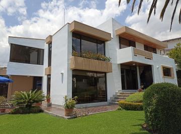 Casa · 480m² · 4 Habitaciones · 3 Estacionamientos · Casa en Cumbayá