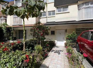 Casa de 4 habitaciones, Quito · Casa de 197 m² con 4 Dorm. en Venta en Carcelén