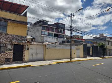 Casa de 3 habitaciones, Quito · Casa por Remodelar, con Terreno de 260 m², Sur de Quito, La Magdalena