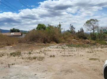 Terreno / Lote , Quito · Vendo Hermoso Terreno a Pasos de Lanrura Viva Sector Cerámica Ideal Para Proyecto Inmobiliario