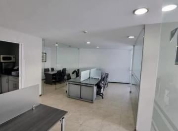 Oficina comercial · 80m² · 1 Estacionamiento · Oficina en Renta Plaza del Rancho Cumbaya