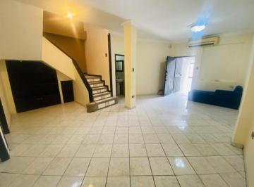 Casa · 140m² · 4 Habitaciones · Casa en Alquiler en Sauces 6 Frente a Guayacanes Lizv